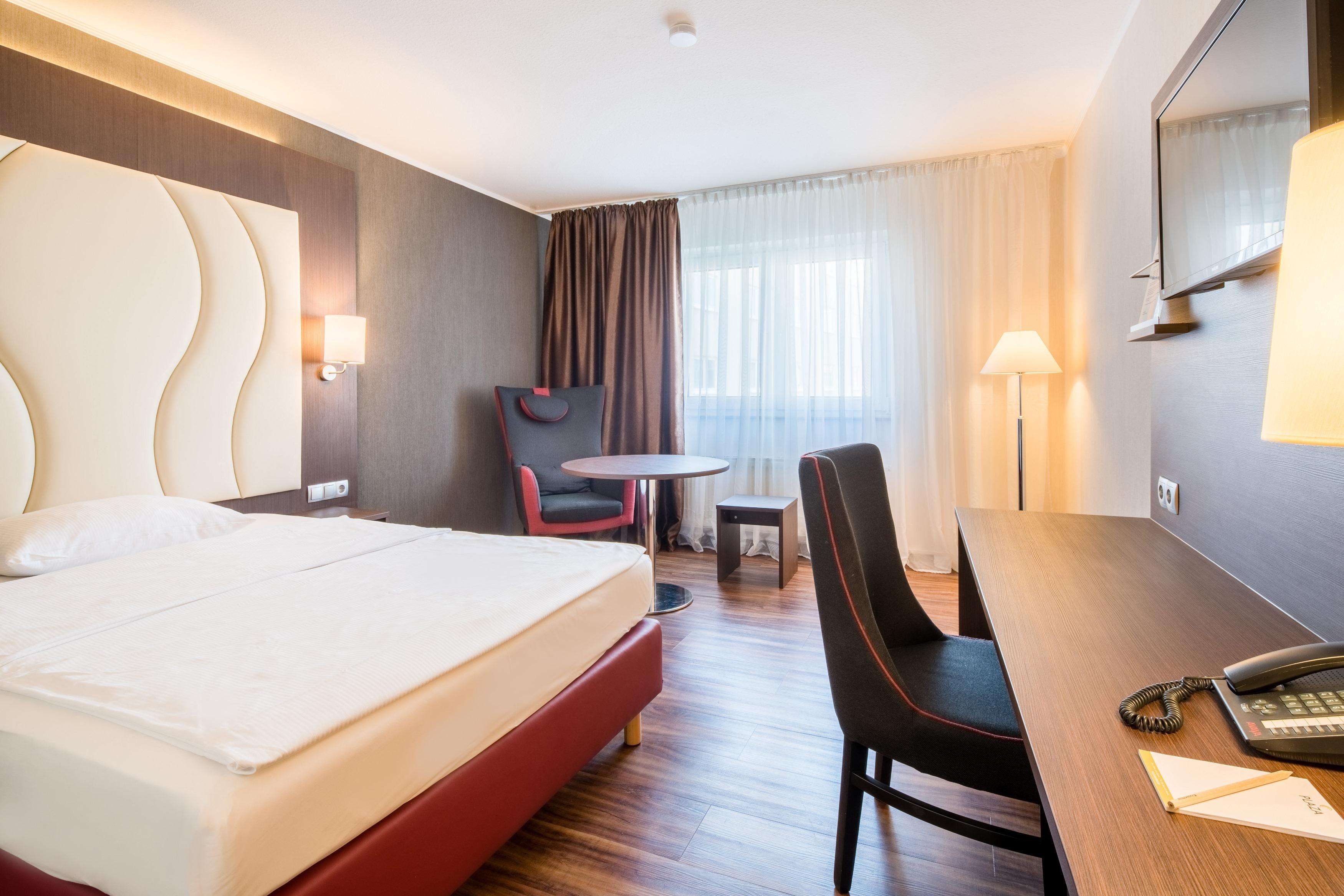 Airways Hotels Frankfurt Airport West Raunheim Extérieur photo