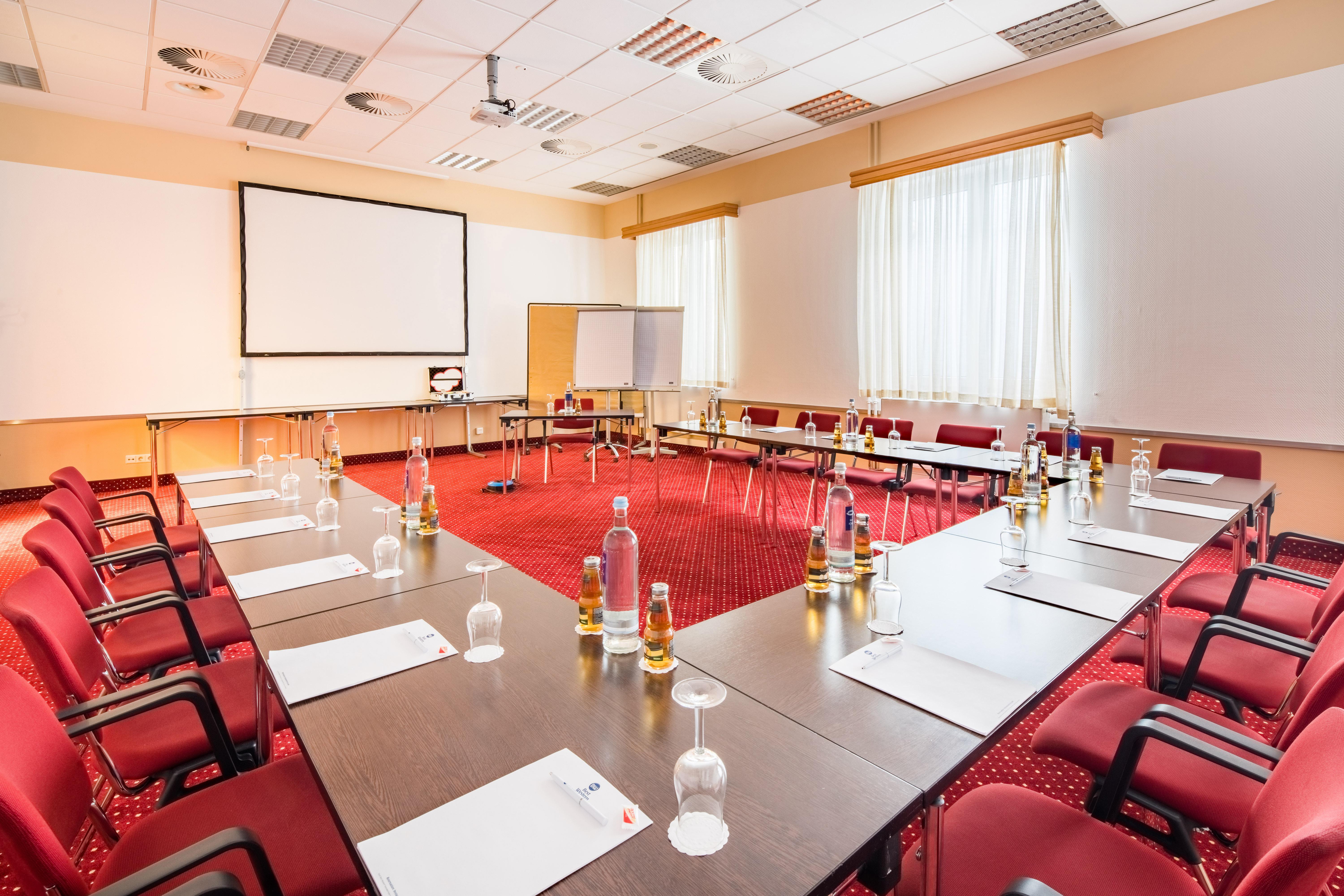 Airways Hotels Frankfurt Airport West Raunheim Extérieur photo