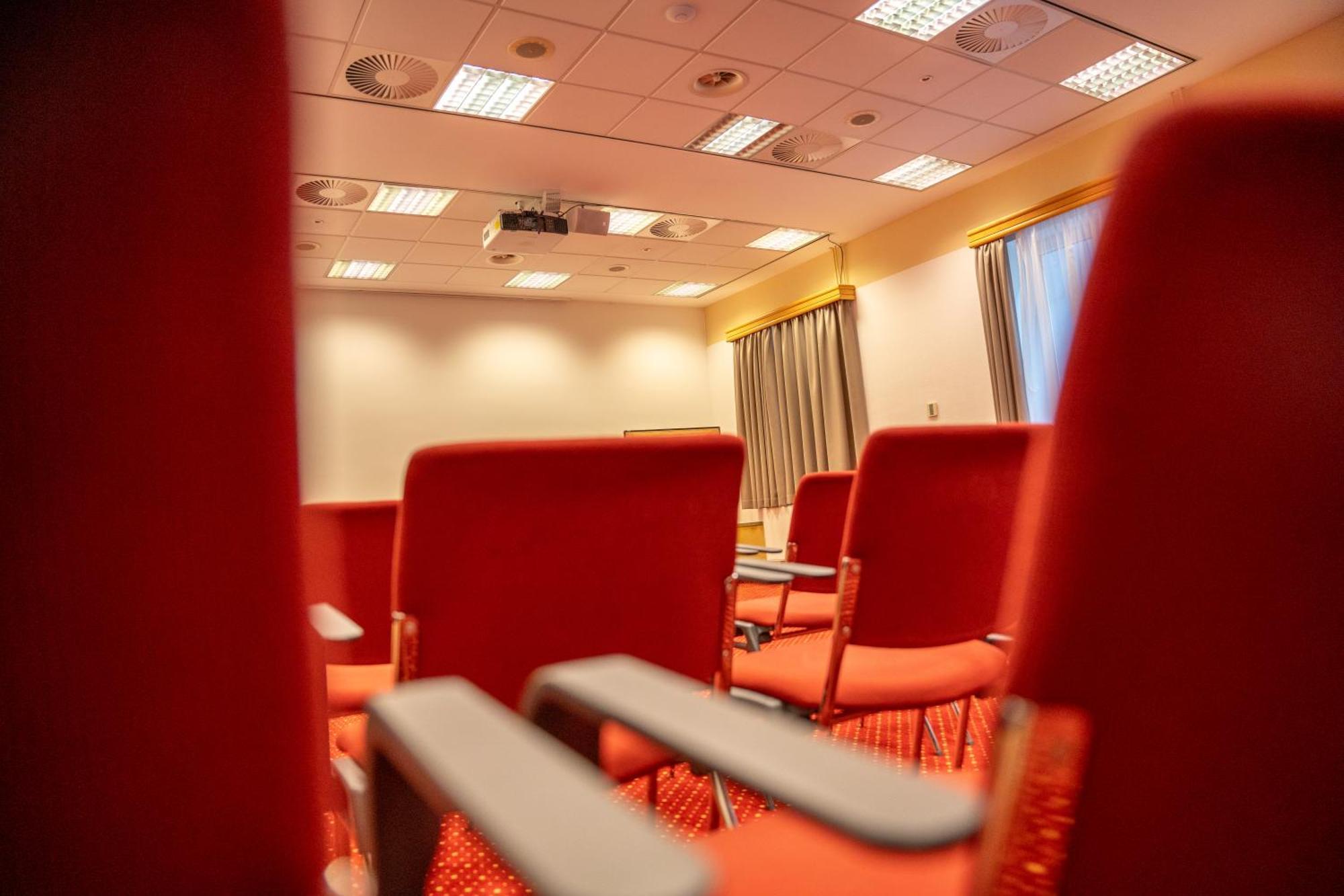 Airways Hotels Frankfurt Airport West Raunheim Extérieur photo